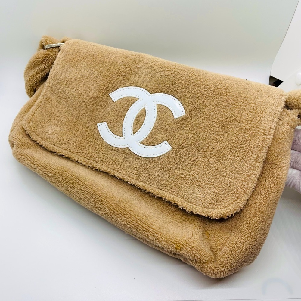 Chanel Shoulder bag